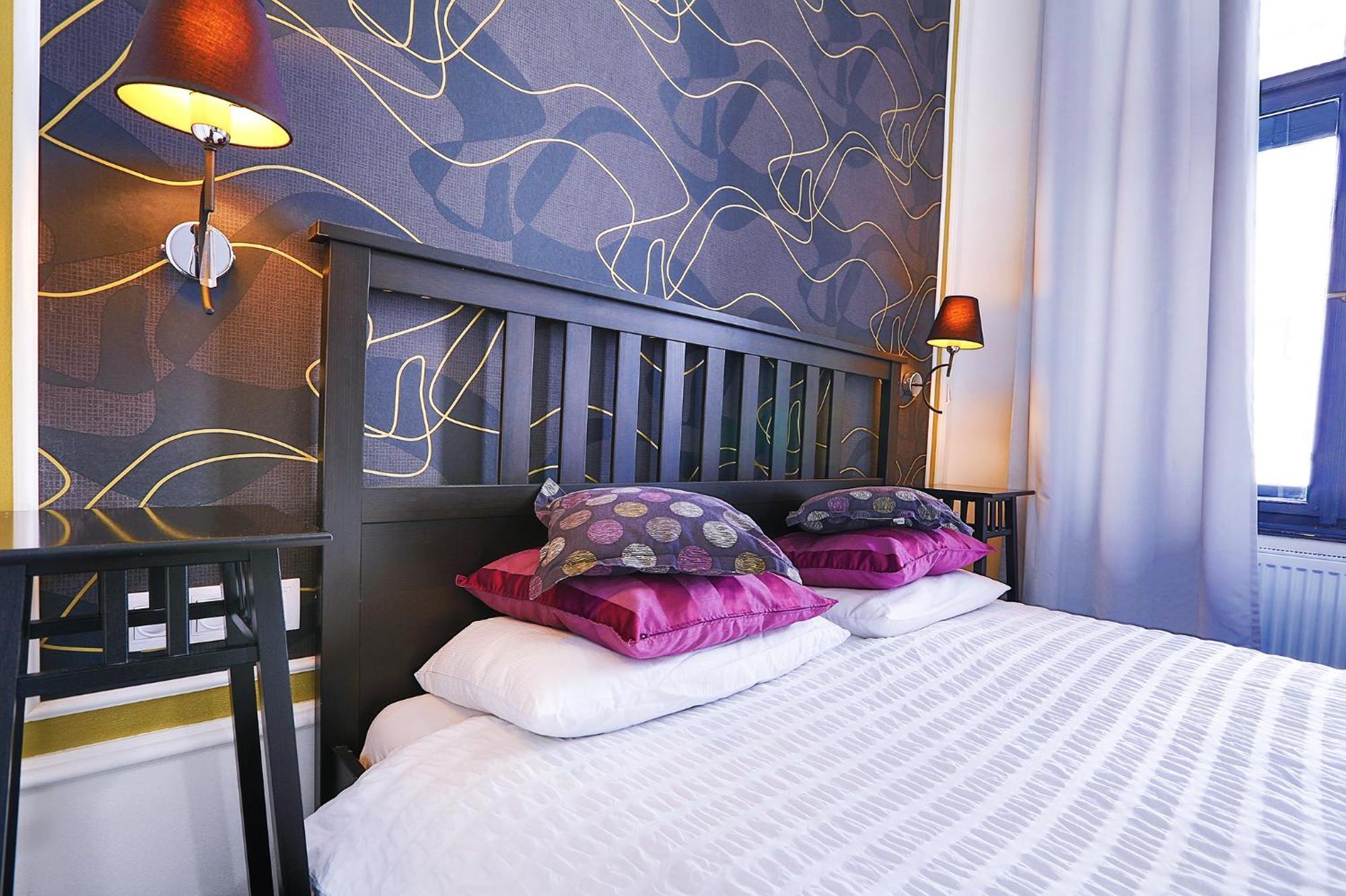 Two-Bedroom Haven In The Old Town Прага Екстериор снимка