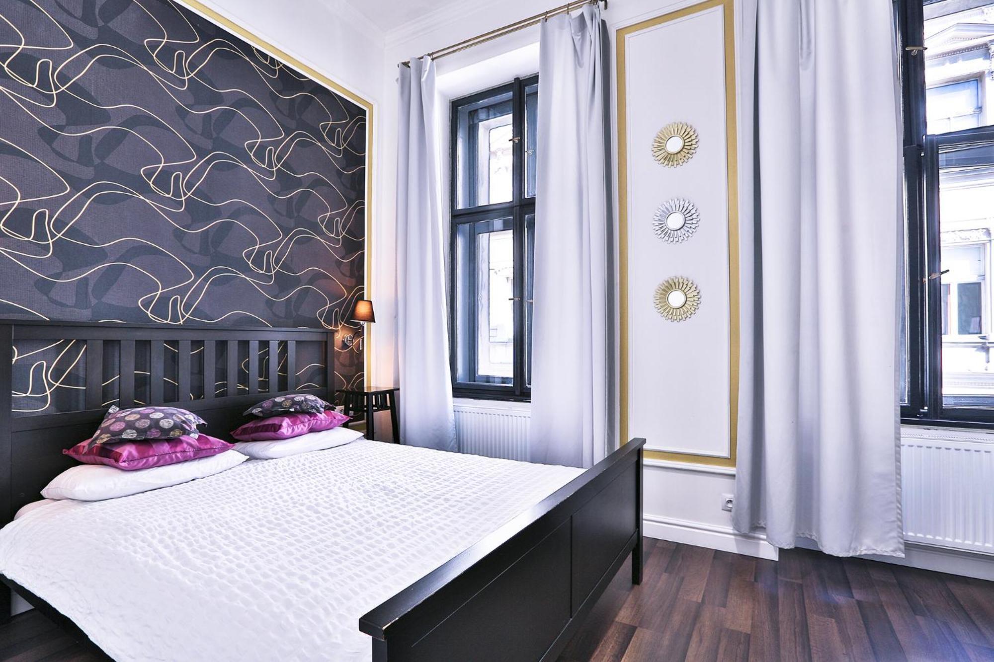 Two-Bedroom Haven In The Old Town Прага Екстериор снимка